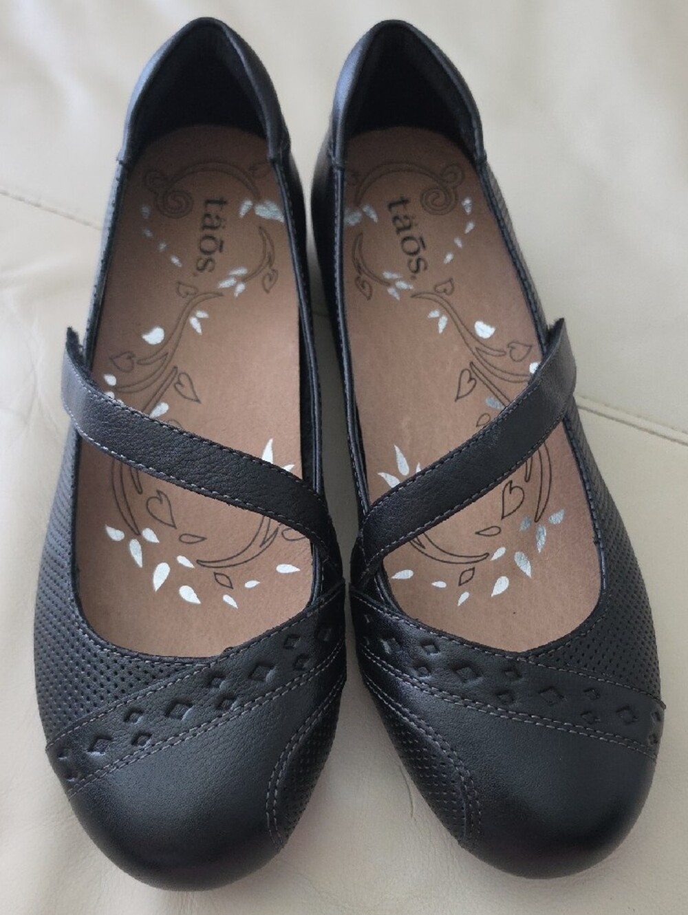 Taos Scamp Leather Mary Jane Flats with Velcro Cross Strap Nwot - Picture 5 of 13